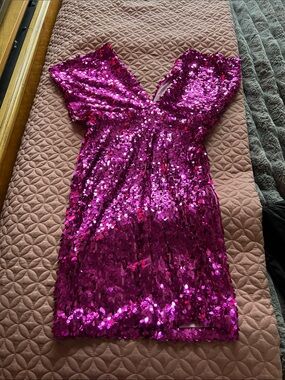 Fuchsia Sequin V-Neck Party Dress